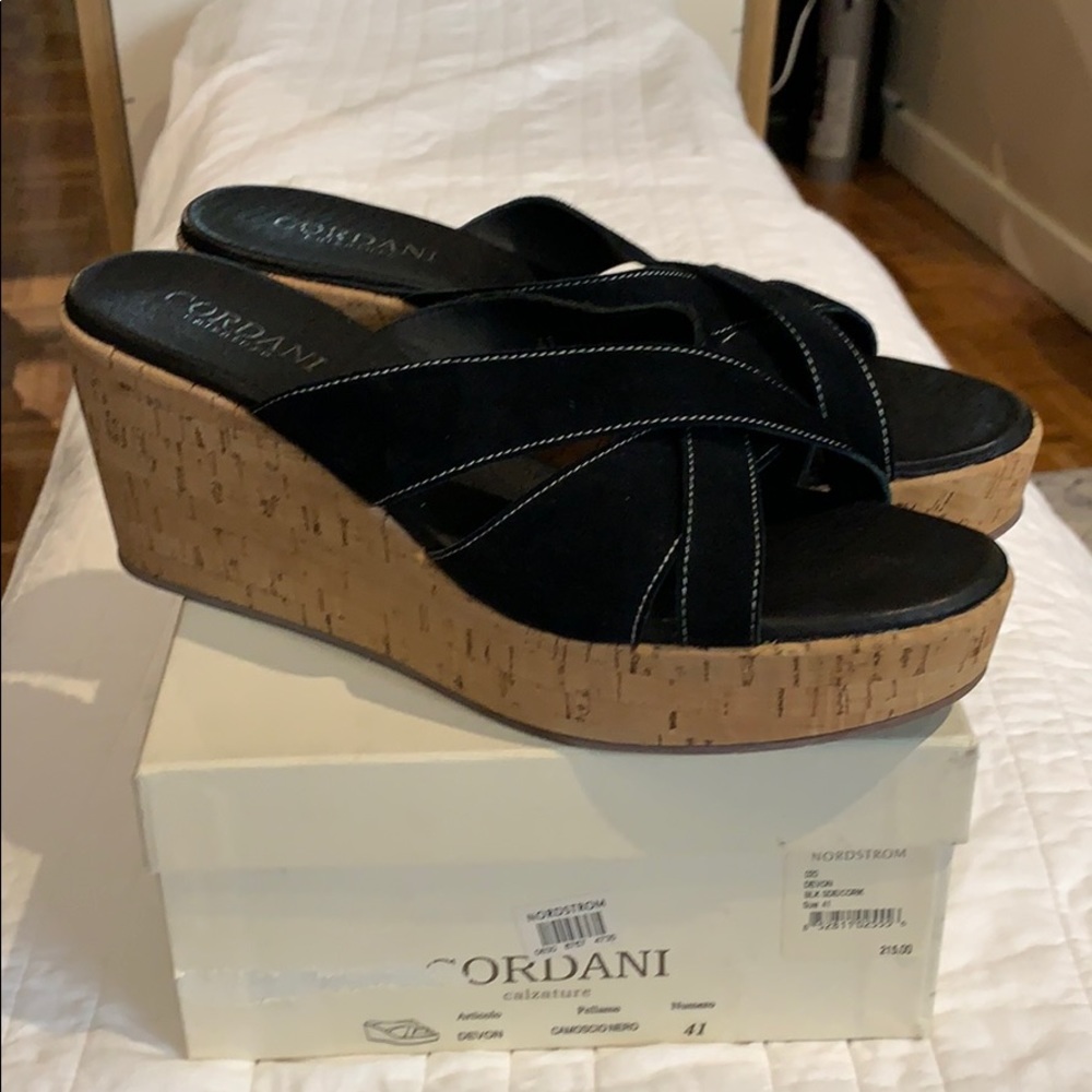 Cordani Devon Suede Platform Wedge